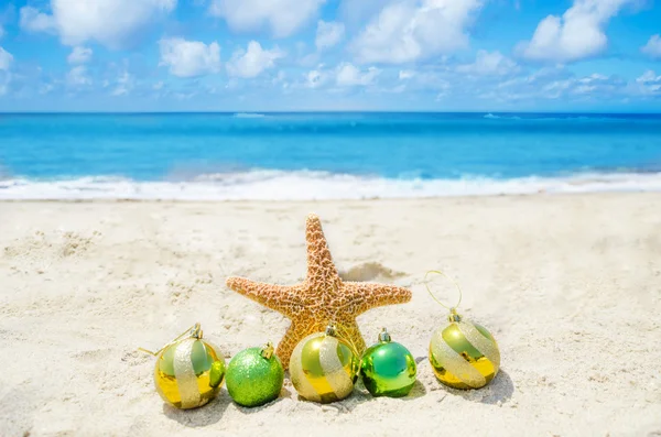 Starfish with Christmas balls - holiday concept — Stock Photo, Image