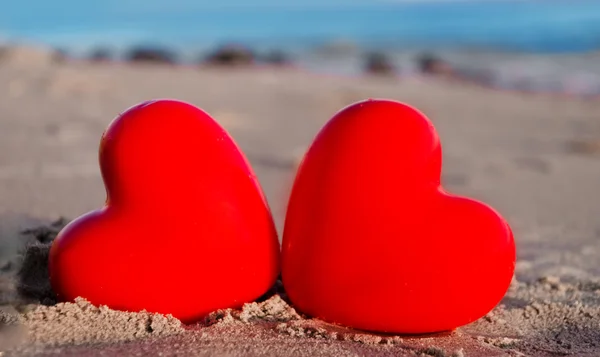 Dvě srdce u moře — Stock fotografie