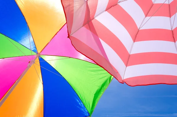 Beach umbrellas background — Stock Photo, Image