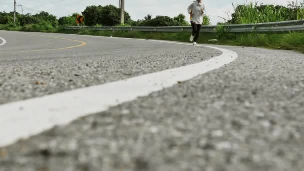 Biegaczki Biegające Trasie Godzinach Porannych Trenują Maratonu Fitness Koncepcja Zdrowego — Wideo stockowe