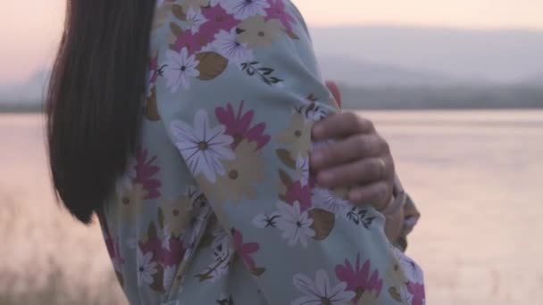 Young Asian Woman Crossing Arms Feeling Alone Lake Winter Sunset — Vídeo de stock