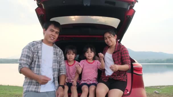 Happy Family Enjoying Road Trip Summer Vacation Family Travels Road — Stock Video