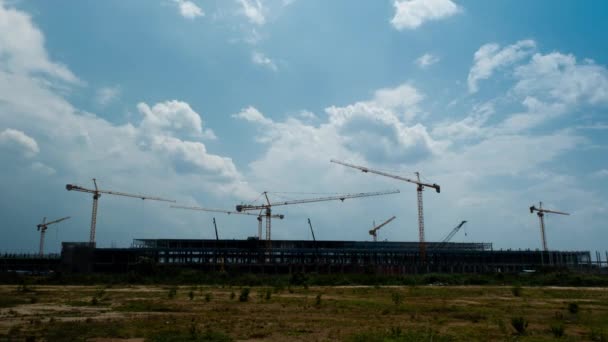Time Lapse Large Construction Site Busy Cranes Tower Cranes Working — Vídeo de Stock