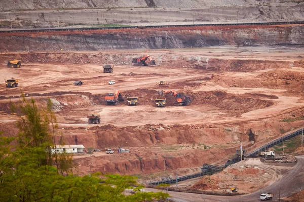 Vista Camion Escavatori Lavorano Pozzi Aperti Miniere Carbone Lignite Industria — Foto Stock