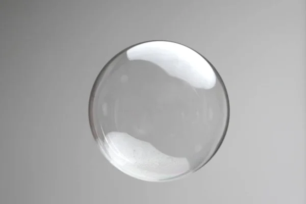 Flying Soap Bubbles Grey Background Abstract Soap Bubbles Reflections Soap — Fotografia de Stock