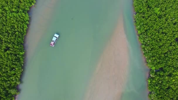 Aerial View Thai Traditional Longtail Boat Sailing Phang Nga Bay — Stockvideo