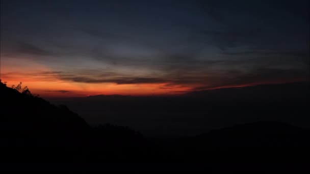 Vista Aérea Belo Nascer Sol Uma Montanha Tropical Início Manhã — Vídeo de Stock