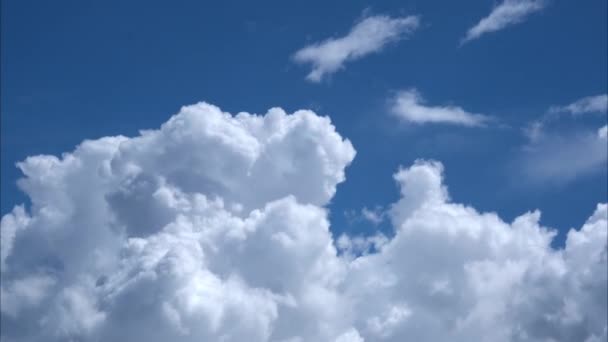 Vista Aérea Céu Bonito Com Nuvens Sol Dia Verão Lapso — Vídeo de Stock