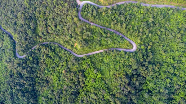 Vista Aerea Una Strada Collinare Con Belle Foreste Verdi Thailandia — Foto Stock