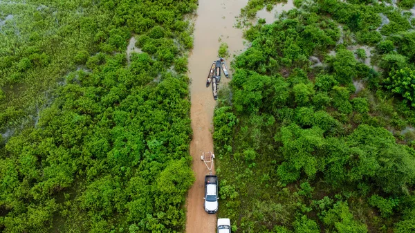 Вид Воздуха Длиннохвостые Лодки Зеленом Лугу Зависит Наводнений Сезон Дождей — стоковое фото