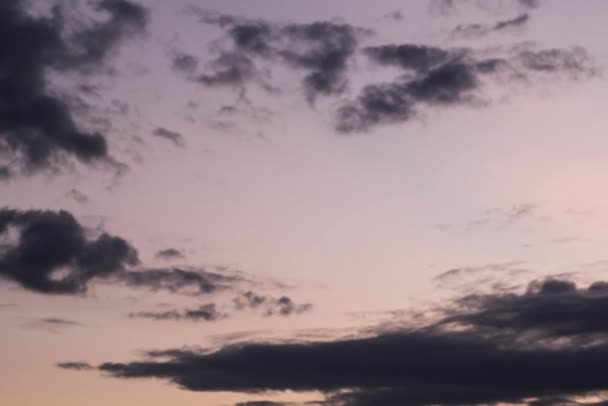 Vista Aérea Céu Bonito Com Nuvens Luz Solar Durante Pôr — Vídeo de Stock
