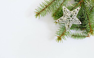 El yapımı mücevherler. Mutlu yıllar ve mutlu Noeller.