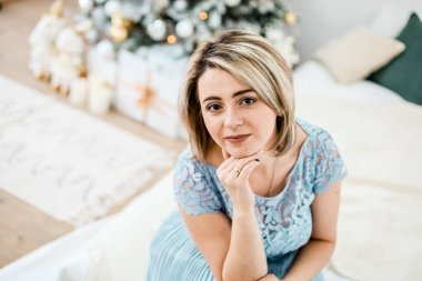 Güzel kadın ve yeni yıl masalı