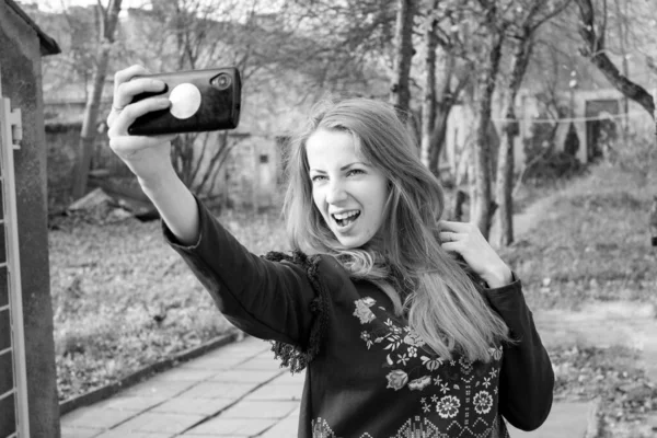 Junge Schöne Studentin Schwarz Weiß Foto — Stockfoto
