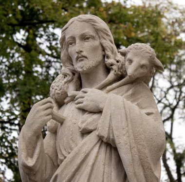 İsa Mesih iyi bir çobandır. İncil 'de geçen bir koyun hikayesi