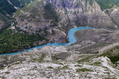 Sulaksky Kanyonu 'ndaki Sulak Nehri, Dağıstan Cumhuriyeti