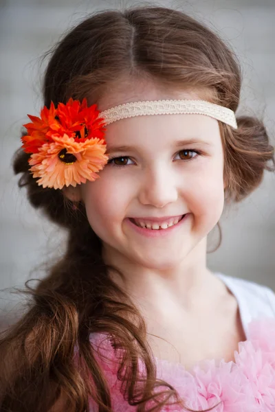 Portrait of a beautiful little girl — Stock Photo, Image