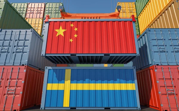 Frachtcontainer Mit Chinesischer Und Schwedischer Nationalflagge Rendering — Stockfoto