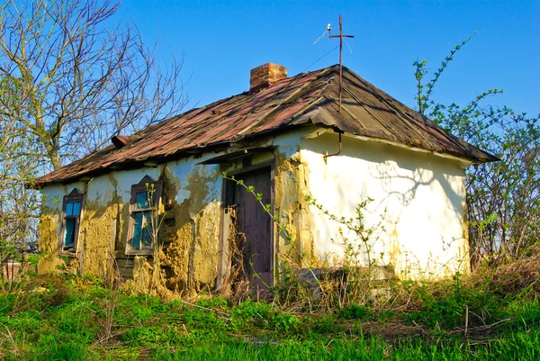 "Old, ruined, wattle and daub house with broken Windows " — стоковое фото