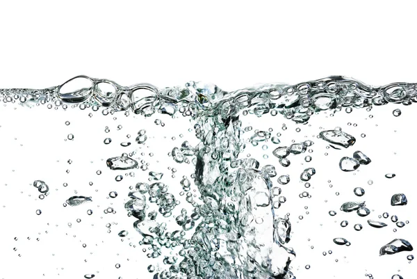 En skvätt vatten, droppar och bubblor på en vit bakgrund. — Stockfoto