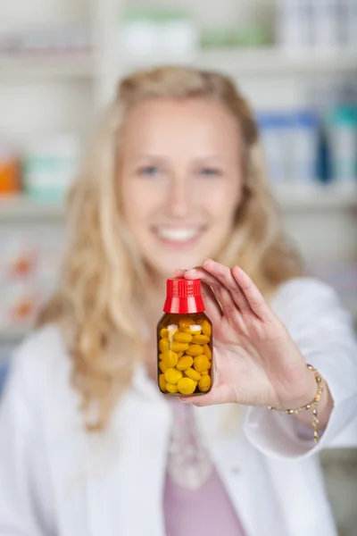 Young Woman Holding Pill Bottle — Stock Photo, Image