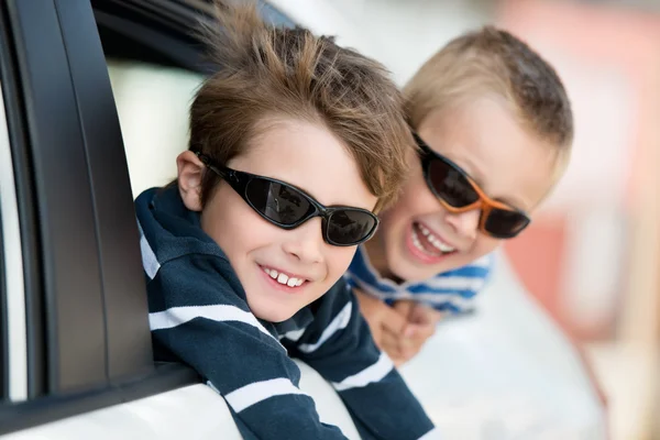 Twee kleine jongens — Stockfoto