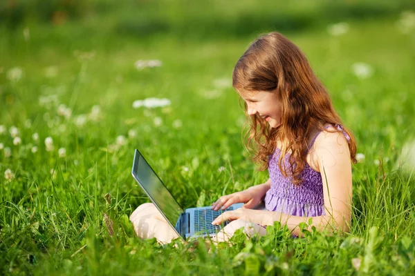 Gelukkig kind — Stockfoto