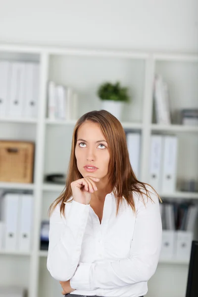 Frustrerade unga affärskvinna — Stockfoto