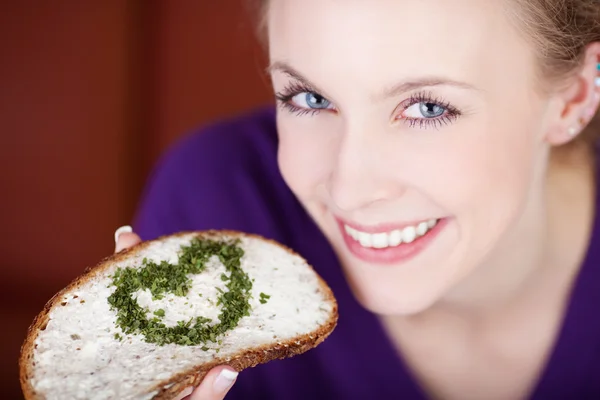 Une alimentation saine avec le cœur — Photo