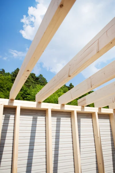Roof beams of an unfinished roof — Stock Photo, Image