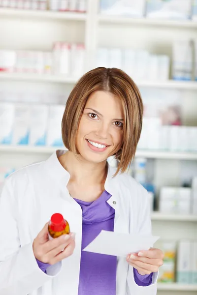 Female pharmacist chemist — Stock Photo, Image