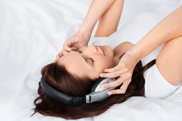 Relaxing with music — Stock Photo, Image