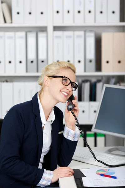 Smiling Businesswoman On Call — Stock Photo, Image