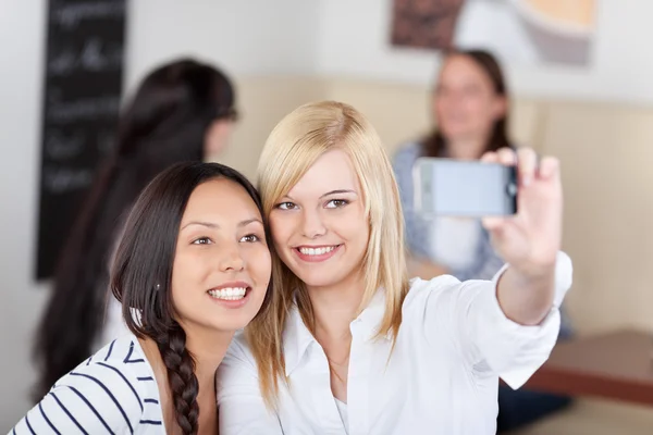 Women Taking Self Portrait Through Mobile Phone — Stock Photo, Image