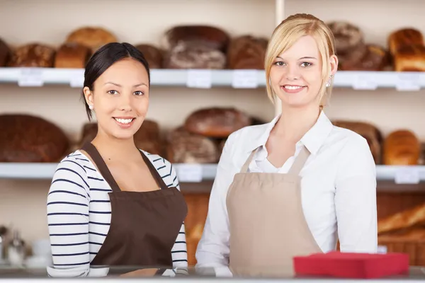 Waitresses Standing Together At Cafe Counter — Stock Photo, Image