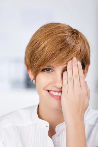 Businesswoman Covering Her One Eye With Hand — Stock Photo, Image