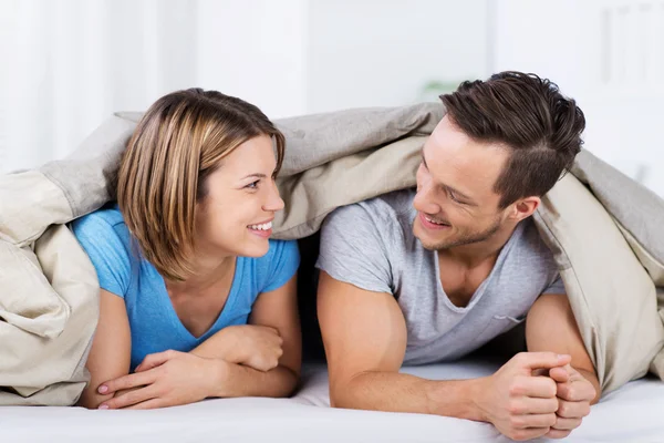 Casal jovem — Fotografia de Stock