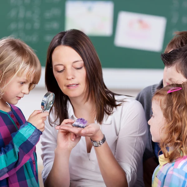 Teacher and students — Stock Photo, Image