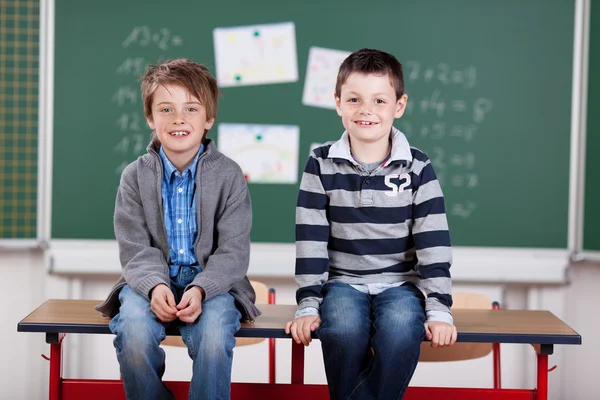 Meninos da escola — Fotografia de Stock