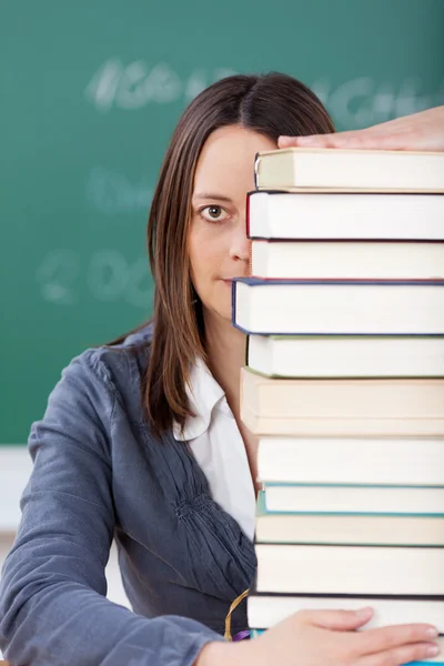 Leraar en boeken — Stockfoto