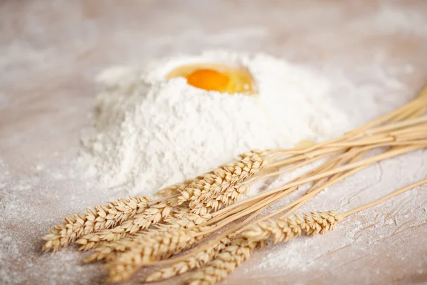 Ingredienti per pane appena sfornato — Foto Stock