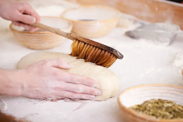 Acristalamiento de pan sin cocer — Foto de Stock