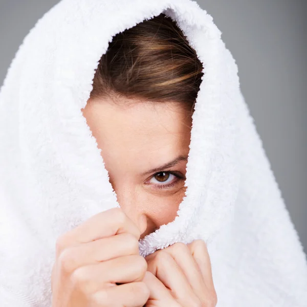 Fröhliches Weibchen — Stockfoto