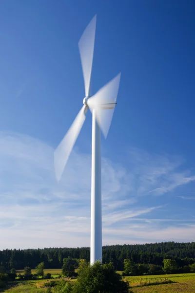 Větrná turbína v pohybu — Stock fotografie