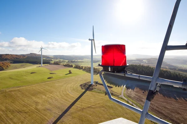 Obstruction Light With Wind Turbines In Background — Stock Photo, Image