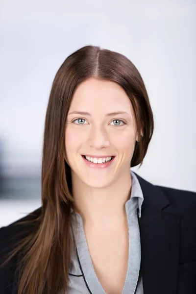 Portrait of a charming young business woman — Stock Photo, Image