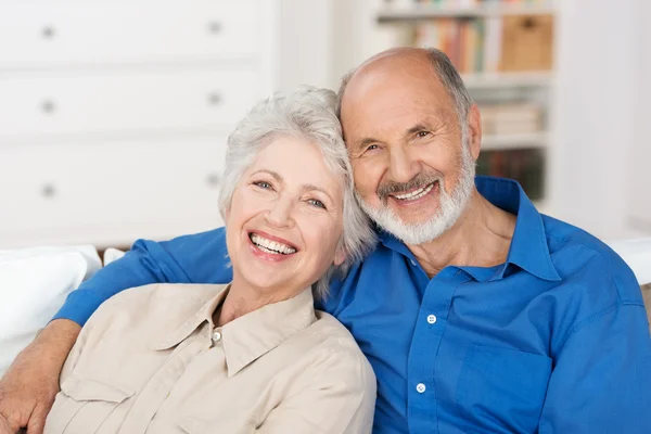 Pareja mayor romántica — Foto de Stock