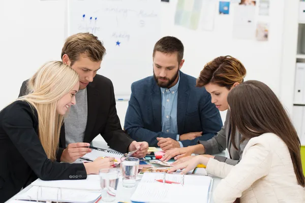 Verksamhet team i ett möte — Stockfoto