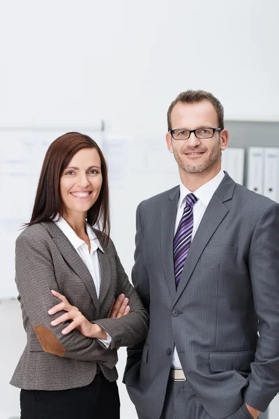 Equipe de negócios confiante elegante — Fotografia de Stock