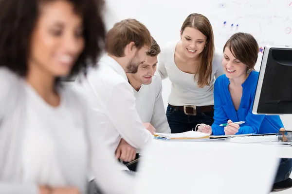 Empresarios en una reunión — Foto de Stock